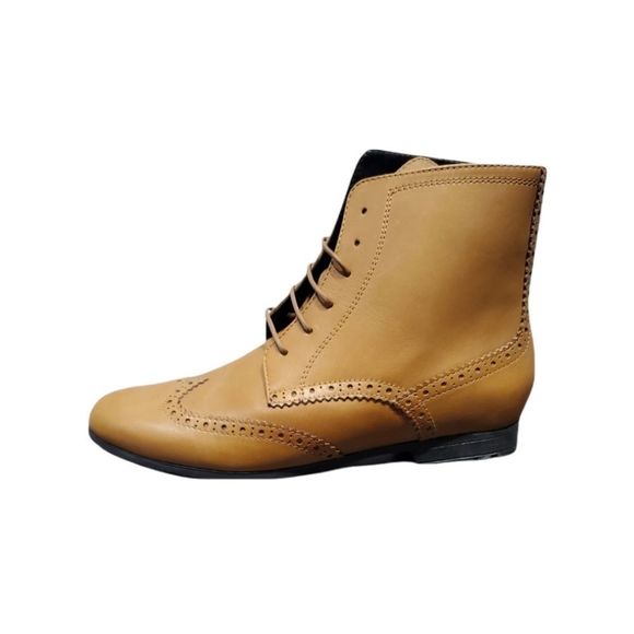 Barneys New York Tan Wingtip Boots - Picture 5 of 10